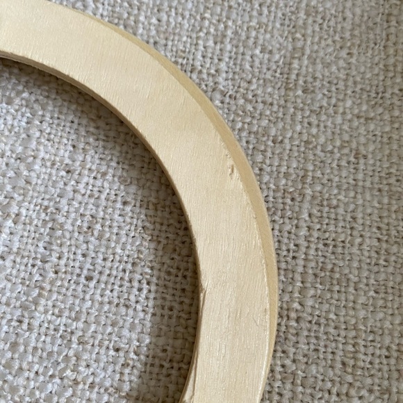 VTG Purple Sculpted Purple Straw Bag with Wooden Handles - Picture 11 of 12